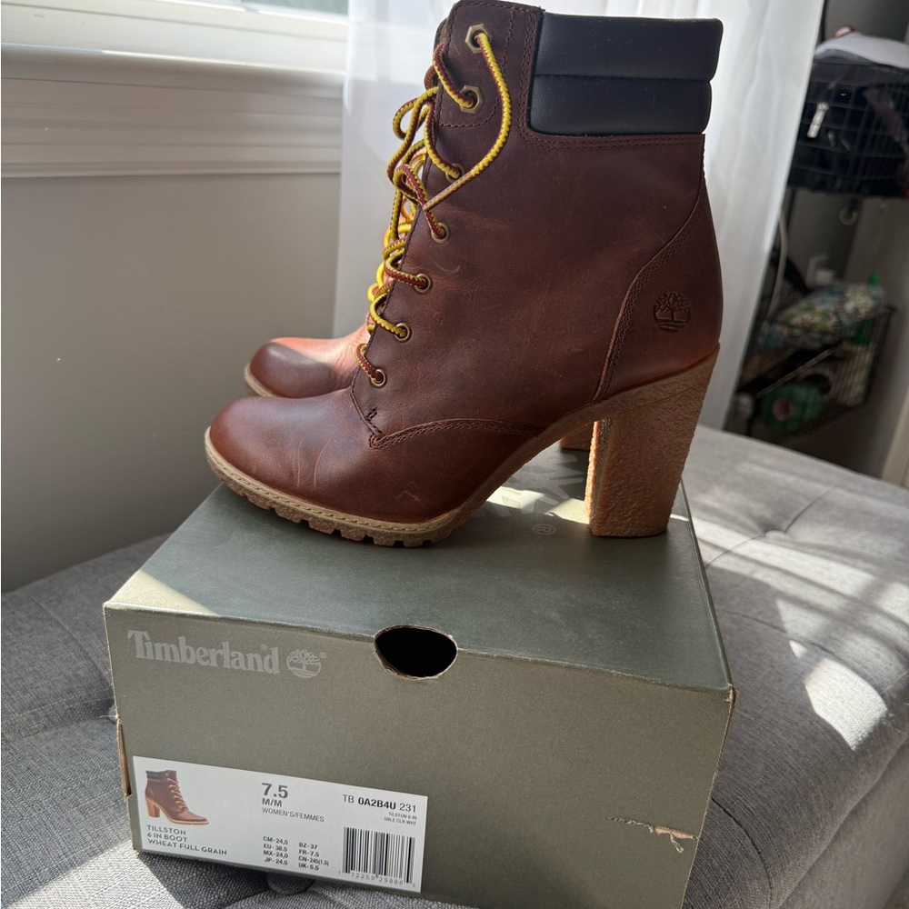 BRAND NEW Timberland Women's Chestnut Leather Lace-Up High Heel Boots